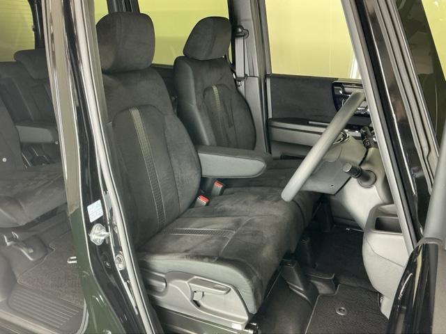 N-BOXカスタム L ドラレコ ナビ Rカメラ ブルートゥース Pソナー サイドエアバッグ Aストップ シートヒータ ベンチシート 点検記録簿 キーフリーシステム LEDライト リアカメ クルーズコントロール AC ETC(23枚目)