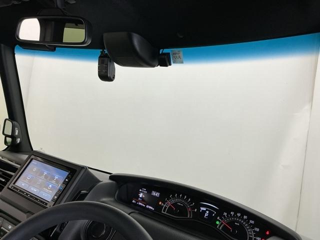 N-BOXカスタム L ドラレコ ナビ Rカメラ ブルートゥース Pソナー サイドエアバッグ Aストップ シートヒータ ベンチシート 点検記録簿 キーフリーシステム LEDライト リアカメ クルーズコントロール AC ETC(31枚目)