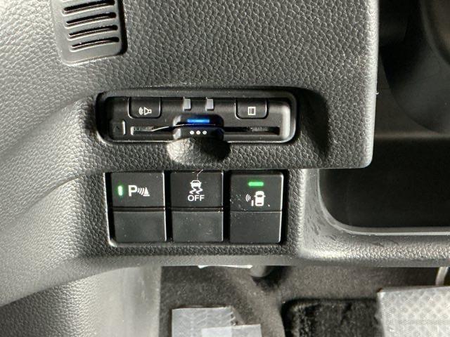 Ｎ－ＢＯＸカスタム Ｌ　ドラレコ　ナビ　Ｒカメラ　ブルートゥース　両席電動スライドドア　Ｐソナー　サイドエアバッグ　Ａストップ　シートヒータ　ベンチシート　点検記録簿　キーフリーシステム　ＬＥＤライト　リアカメ　ＡＣ　ＥＴＣ（15枚目）
