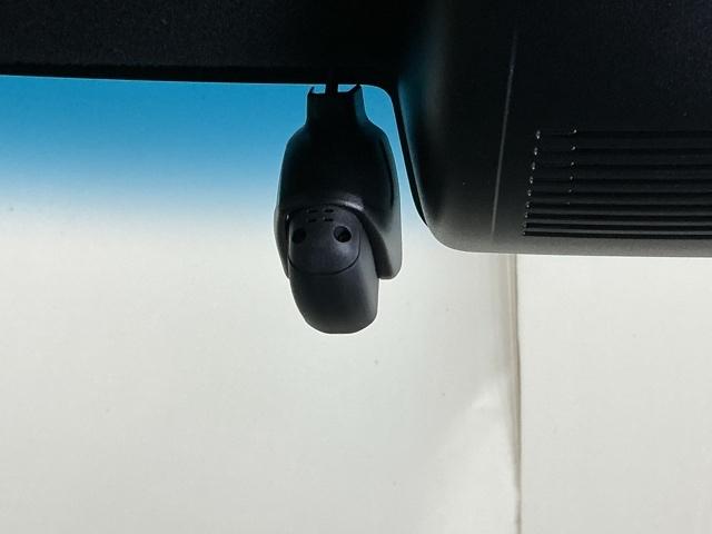 N-BOXカスタム L ドラレコ ナビ Rカメラ ブルートゥース Pソナー サイドエアバッグ Aストップ シートヒータ ベンチシート 点検記録簿 キーフリーシステム LEDライト リアカメ クルーズコントロール AC ETC(13枚目)