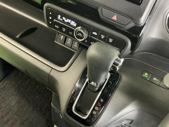 N-BOXカスタム L ドラレコ ナビ Rカメラ ブルートゥース Pソナー サイドエアバッグ Aストップ シートヒータ ベンチシート 点検記録簿 キーフリーシステム LEDライト リアカメ クルーズコントロール AC ETC(17枚目)