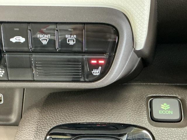 N-WGN Lホンダセンシング ナビ Rカメラ ブルートゥース ETC Bモニタ 誤発進抑制 シートヒータ オートライト 横滑り防止機能 USBポート パーキングセンサー セキュリティアラーム キーフリー スマートキー 記録簿(14枚目)