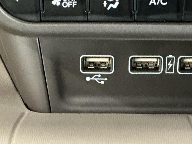 N-WGN Lホンダセンシング ナビ Rカメラ ブルートゥース ETC Bモニタ 誤発進抑制 シートヒータ オートライト 横滑り防止機能 USBポート パーキングセンサー セキュリティアラーム キーフリー スマートキー 記録簿(19枚目)