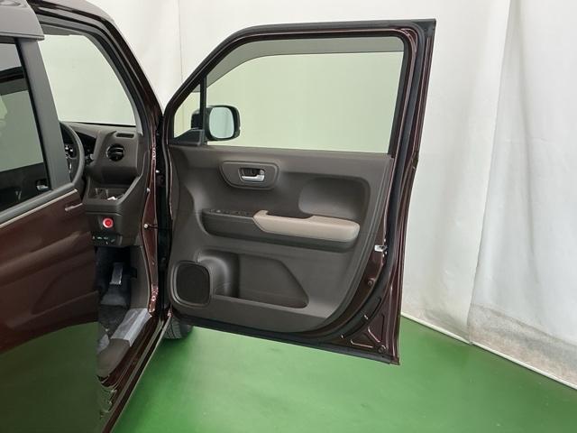 N-WGN Lホンダセンシング ナビ Rカメラ ブルートゥース ETC Bモニタ 誤発進抑制 シートヒータ オートライト 横滑り防止機能 USBポート パーキングセンサー セキュリティアラーム キーフリー スマートキー 記録簿(57枚目)