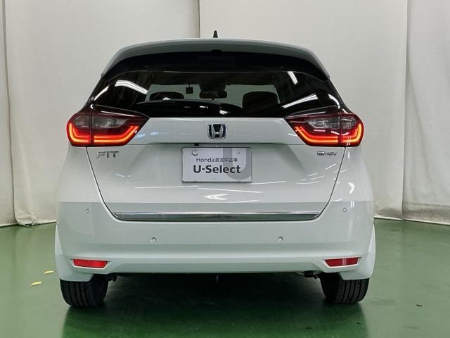 フィット e:HEVリュクス ドラレコ ナビ Rカメラ ブルートゥース 誤発進抑制機能 本革シート リアカメラ ETC付 LED シートヒーター クルーズコントロール セキュリティアラーム ドライブレコーダー DVD VSA(9枚目)