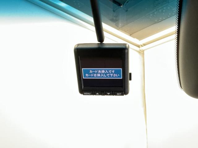 フィット e:HEVリュクス ドラレコ ナビ Rカメラ ブルートゥース 誤発進抑制機能 本革シート リアカメラ ETC付 LED シートヒーター クルーズコントロール セキュリティアラーム ドライブレコーダー DVD VSA(13枚目)