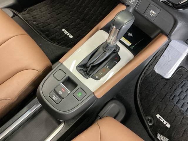 フィット e:HEVリュクス ドラレコ ナビ Rカメラ ブルートゥース 誤発進抑制機能 本革シート リアカメラ ETC付 LED シートヒーター クルーズコントロール セキュリティアラーム ドライブレコーダー DVD VSA(19枚目)