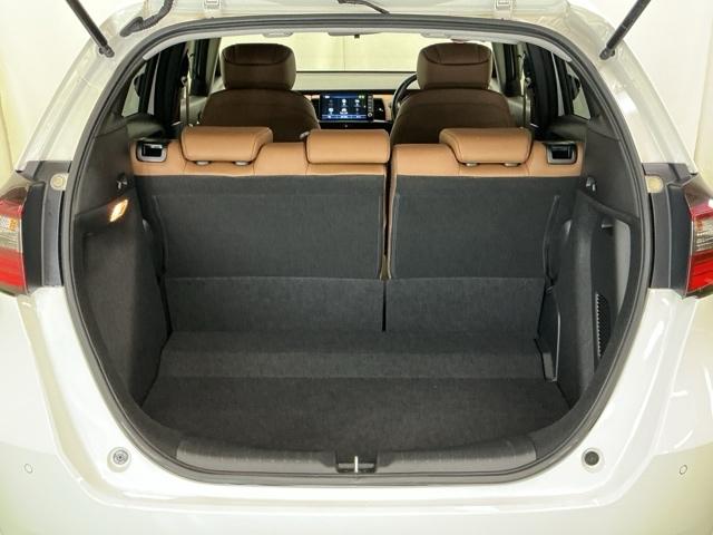 フィット e:HEVリュクス ドラレコ ナビ Rカメラ ブルートゥース 誤発進抑制機能 本革シート リアカメラ ETC付 LED シートヒーター クルーズコントロール セキュリティアラーム ドライブレコーダー DVD VSA(31枚目)