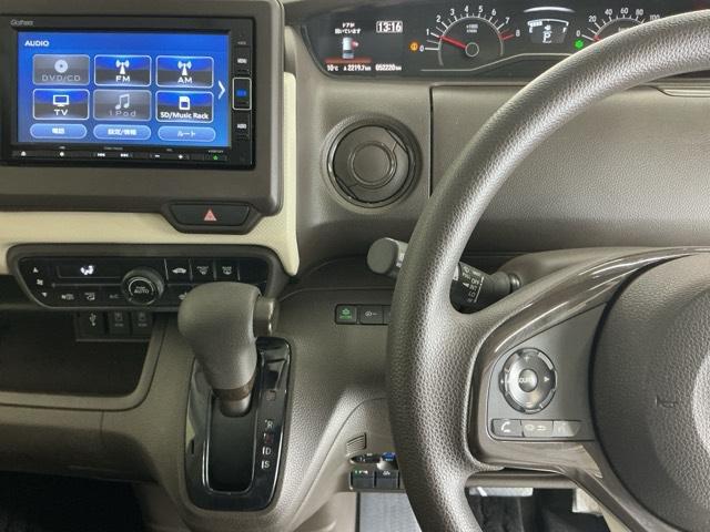 N-BOX L ドラレコ ナビ Rカメラ ブルートゥース 衝突回避支援ブレーキ I-STOP クリソナ PW パワステ Sヒーター スマ-トキ- Bカメ 地デジTV 横滑り防止 ETC車載器 整備記録簿 LEDライト(3枚目)