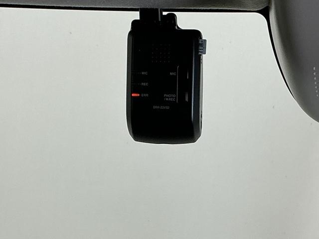 Ｎ－ＢＯＸ ベースグレード　ドラレコ　ナビ　Ｒカメラ　ブルートゥース　衝突軽減システム　スマートキ－　カーテンエアバック　イモビライザー　ＥＣＯモード　横滑り防止　オートクルーズ　ＬＥＤヘッドライト　キーフリー　地デジ　ＡＢＳ（13枚目）