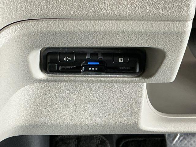 Ｎ－ＢＯＸ ベースグレード　ドラレコ　ナビ　Ｒカメラ　ブルートゥース　衝突軽減システム　スマートキ－　カーテンエアバック　イモビライザー　ＥＣＯモード　横滑り防止　オートクルーズ　ＬＥＤヘッドライト　キーフリー　地デジ　ＡＢＳ（15枚目）