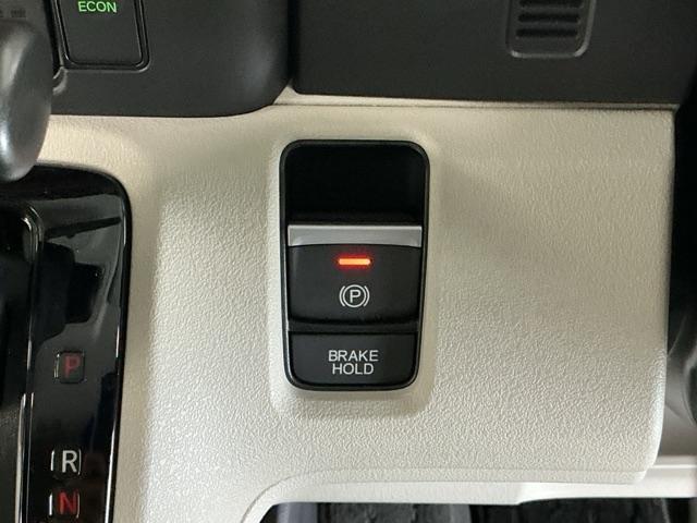 Ｎ－ＢＯＸ ベースグレード　ドラレコ　ナビ　Ｒカメラ　ブルートゥース　衝突軽減システム　スマートキ－　カーテンエアバック　イモビライザー　ＥＣＯモード　横滑り防止　オートクルーズ　ＬＥＤヘッドライト　キーフリー　地デジ　ＡＢＳ（18枚目）