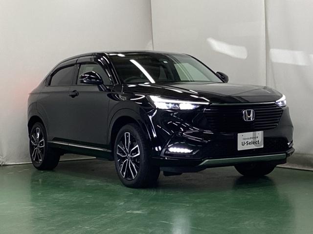 ヴェゼル ｅ：ＨＥＶＺ　ドラレコ　ナビ　Ｒカメラ　ブルートゥース　衝突回避支援ブレーキ機能　スマキ　Ｐトランク　フルオートエアコン　Ｄレコ　エアバッグ　両席エアバック　記録簿付　パワーウィンドウ　ＬＥＤランプ　ソナー　ＵＳＢ（7枚目）