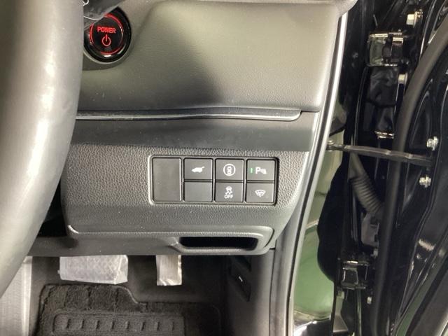 ヴェゼル ｅ：ＨＥＶＺ　ドラレコ　ナビ　Ｒカメラ　ブルートゥース　衝突回避支援ブレーキ機能　スマキ　Ｐトランク　フルオートエアコン　Ｄレコ　エアバッグ　両席エアバック　記録簿付　パワーウィンドウ　ＬＥＤランプ　ソナー　ＵＳＢ（52枚目）