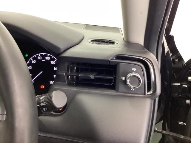 ヴェゼル ｅ：ＨＥＶＺ　ドラレコ　ナビ　Ｒカメラ　ブルートゥース　衝突回避支援ブレーキ機能　スマキ　Ｐトランク　フルオートエアコン　Ｄレコ　エアバッグ　両席エアバック　記録簿付　パワーウィンドウ　ＬＥＤランプ　ソナー　ＵＳＢ（55枚目）