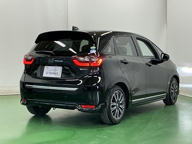 ��^�e�[���Q�[�g�X�|�C���[�����Ńt�H�������X�^�C���b�V���ɂ��Ă��܂��B�������s���ɂ͑��s���萫�\�ɗD��Ă��āA��R��ɂ��傫���v�����܂�