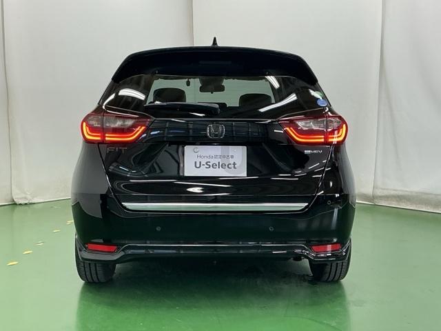 ���ꂪ�t�����₷�������K���X�ɂ̓������C�p�[���t���Ă��܂��B�t�����g�̃��C�p�[���n�m�̎��̓V�t�g���o�[�����o�[�X�ɓ����ƃ������C�p�[�������N���č쓮�A�N�����[�Ȏ��E���ۂĂ܂��B