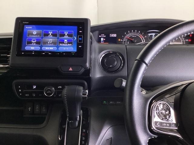 Ｎ－ＢＯＸカスタム Ｌターボ　ナビ　Ｒカメラ　ブルートゥース　フルセグＴＶ　地デジチューナー　衝突軽減ブレーキサポート　ＬＥＤヘッドライ　アイドリングＳ　ターボエンジン　ＰＳ　カーテンエアバック　シートヒータ　エアバック　ＵＳＢ（3枚目）