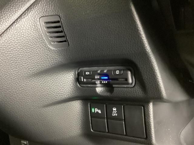 Ｎ－ＢＯＸカスタム Ｌターボ　ナビ　Ｒカメラ　ブルートゥース　フルセグＴＶ　地デジチューナー　衝突軽減ブレーキサポート　ＬＥＤヘッドライ　アイドリングＳ　ターボエンジン　ＰＳ　カーテンエアバック　シートヒータ　エアバック　ＵＳＢ（13枚目）