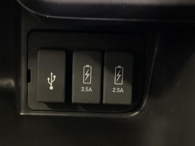 Ｎ－ＢＯＸカスタム Ｌターボ　ナビ　Ｒカメラ　ブルートゥース　フルセグＴＶ　地デジチューナー　衝突軽減ブレーキサポート　ＬＥＤヘッドライ　アイドリングＳ　ターボエンジン　ＰＳ　カーテンエアバック　シートヒータ　エアバック　ＵＳＢ（19枚目）