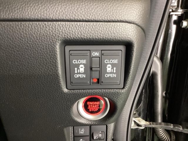 Ｎ－ＢＯＸカスタム Ｌターボ　ナビ　Ｒカメラ　ブルートゥース　フルセグＴＶ　地デジチューナー　衝突軽減ブレーキサポート　ＬＥＤヘッドライ　アイドリングＳ　ターボエンジン　ＰＳ　カーテンエアバック　シートヒータ　エアバック　ＵＳＢ（24枚目）