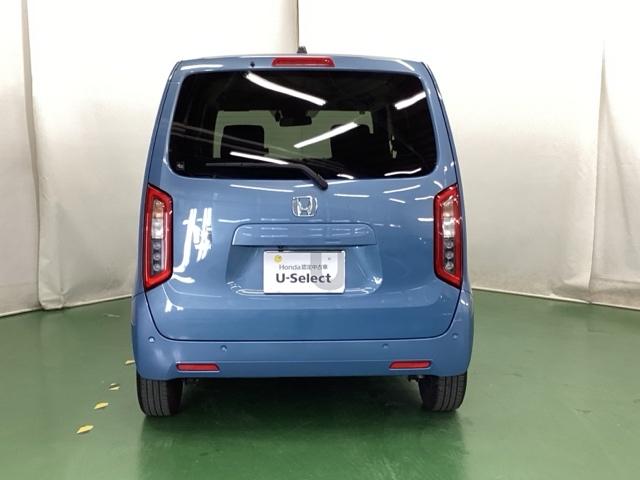 ���ꂪ�t�����₷�������K���X�ɂ̓������C�p�[���t���Ă��܂��B�t�����g�̃��C�p�[���n�m�̎��̓V�t�g���o�[�����o�[�X�ɓ����ƃ������C�p�[�������N���č쓮�A�N�����[�Ȏ��E���ۂĂ܂��B