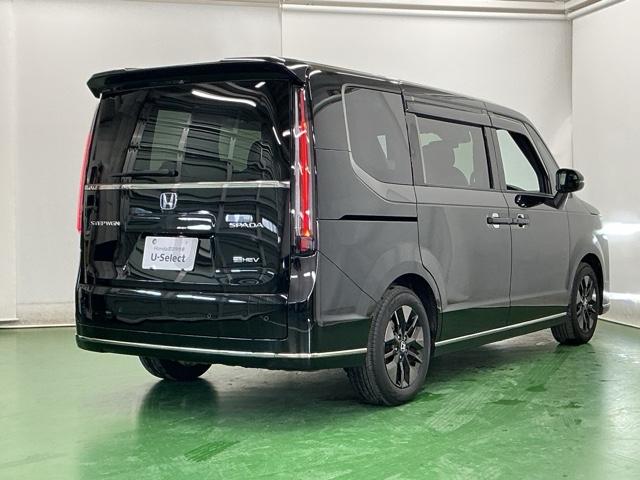 ステップワゴン e:HEVスパーダ 16インチアルミホイール LEDヘッドライト フルオートエアコン ESC シートヒータ キーフリー LEDヘッドランプ イモビ ABS スマートキ USBポート クルーズコントロール ECOモード(8枚目)