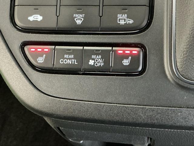 ステップワゴン e:HEVスパーダ 16インチアルミホイール LEDヘッドライト フルオートエアコン ESC シートヒータ キーフリー LEDヘッドランプ イモビ ABS スマートキ USBポート クルーズコントロール ECOモード(12枚目)