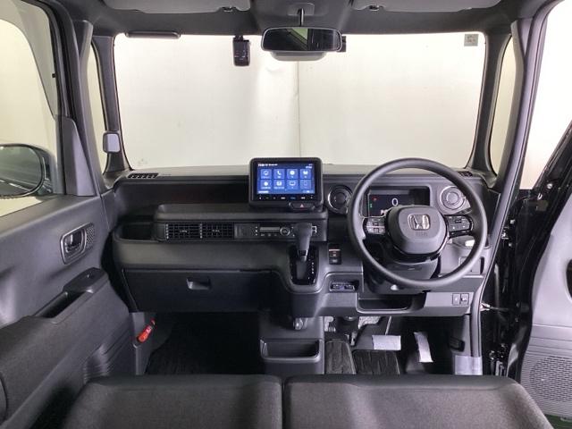 Ｎ－ＢＯＸカスタム ベースグレード　ドラレコ　ナビ　Ｒカメラ　ブルートゥース　ＵＳＢ接続　ＣＭＢＳ　Ｄレコ　ベンチシート　オートエアコン　スマートキ　ＬＥＤ　盗難防止装置　クルコン　ＥＴＣ　バックカメラ　フルセグＴＶ　パワーステアリング（2枚目）