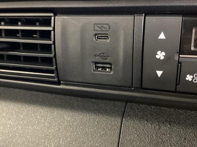 Ｎ－ＢＯＸカスタム ベースグレード　ドラレコ　ナビ　Ｒカメラ　ブルートゥース　ＵＳＢ接続　ＣＭＢＳ　Ｄレコ　ベンチシート　オートエアコン　スマートキ　ＬＥＤ　盗難防止装置　クルコン　ＥＴＣ　バックカメラ　フルセグＴＶ　パワーステアリング（19枚目）