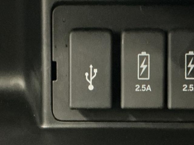 Ｎ－ＢＯＸカスタム Ｌ・スロープ　ドラレコ　ナビ　Ｒカメラ　ブルートゥース　両側電動ドア　キーレス　ＬＥＤ　ＵＳＢ　オートライト　シートヒーター　コーナーセンサー　フルセグ　ＥＴＣ　ＤＶＤ　衝突軽減Ｂ　クルーズコントロール　ＶＳＡ（20枚目）