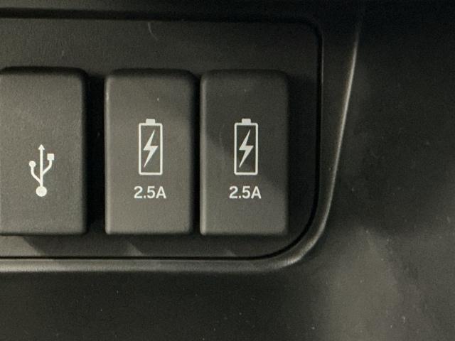 Ｎ－ＢＯＸカスタム Ｌ・スロープ　ドラレコ　ナビ　Ｒカメラ　ブルートゥース　両側電動ドア　キーレス　ＬＥＤ　ＵＳＢ　オートライト　シートヒーター　コーナーセンサー　フルセグ　ＥＴＣ　ＤＶＤ　衝突軽減Ｂ　クルーズコントロール　ＶＳＡ（21枚目）