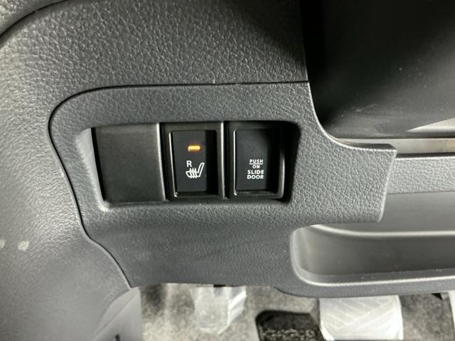 スペーシアカスタム ＸＳターボ　Ｒカメラ　ナビ　ＣＤ　ＤＶＤ　ＥＴＣ　キーレス　スマキー　パワーステアリング　オートクルーズコントロール　横滑り防止機能　ワンセグ　Ｂカメラ　盗難警報装置　オートエアコン　パワーウィンドウ　ＡＢＳ（14枚目）