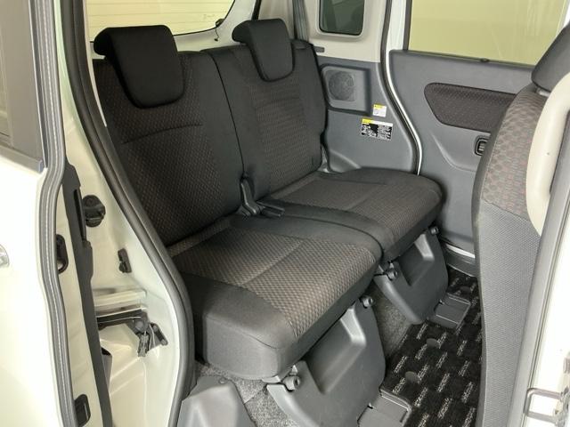 スペーシアカスタム ＸＳターボ　Ｒカメラ　ナビ　ＣＤ　ＤＶＤ　ＥＴＣ　キーレス　スマキー　パワーステアリング　オートクルーズコントロール　横滑り防止機能　ワンセグ　Ｂカメラ　盗難警報装置　オートエアコン　パワーウィンドウ　ＡＢＳ（19枚目）