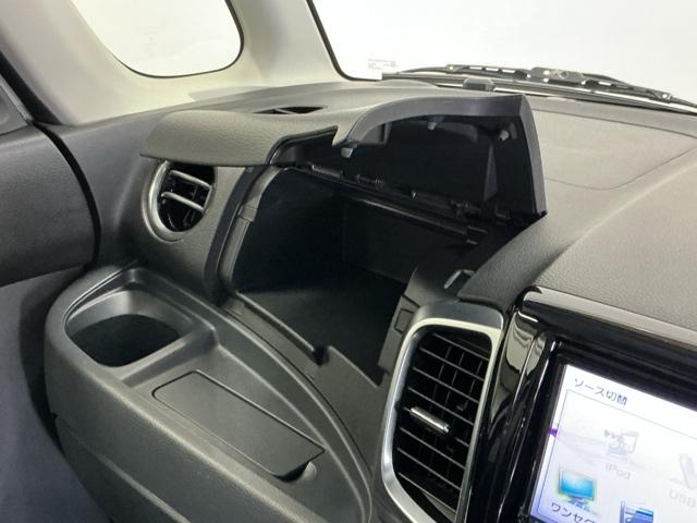 スペーシアカスタム ＸＳターボ　Ｒカメラ　ナビ　ＣＤ　ＤＶＤ　ＥＴＣ　キーレス　スマキー　パワーステアリング　オートクルーズコントロール　横滑り防止機能　ワンセグ　Ｂカメラ　盗難警報装置　オートエアコン　パワーウィンドウ　ＡＢＳ（49枚目）