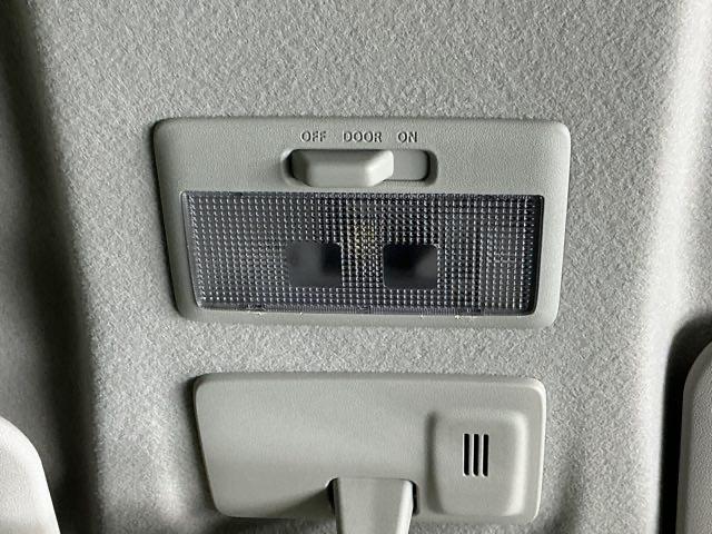 スペーシアカスタム ＸＳターボ　Ｒカメラ　ナビ　ＣＤ　ＤＶＤ　ＥＴＣ　キーレス　スマキー　パワーステアリング　オートクルーズコントロール　横滑り防止機能　ワンセグ　Ｂカメラ　盗難警報装置　オートエアコン　パワーウィンドウ　ＡＢＳ（51枚目）