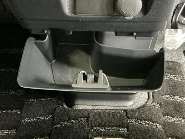 スペーシアカスタム ＸＳターボ　Ｒカメラ　ナビ　ＣＤ　ＤＶＤ　ＥＴＣ　キーレス　スマキー　パワーステアリング　オートクルーズコントロール　横滑り防止機能　ワンセグ　Ｂカメラ　盗難警報装置　オートエアコン　パワーウィンドウ　ＡＢＳ（52枚目）