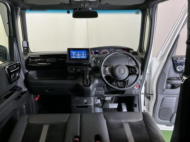 Ｎ－ＢＯＸカスタム Ｌターボ　ドラレコ　ナビ　Ｒカメラ　ブルートゥース　地デジチューナー　衝突軽減ブレーキサポート　ＬＥＤヘッドライ　アイドリングＳ　ターボエンジン　ＰＳ　カーテンエアバック　シートヒータ　エアバック　ＵＳＢ　ＰＷ（2枚目）