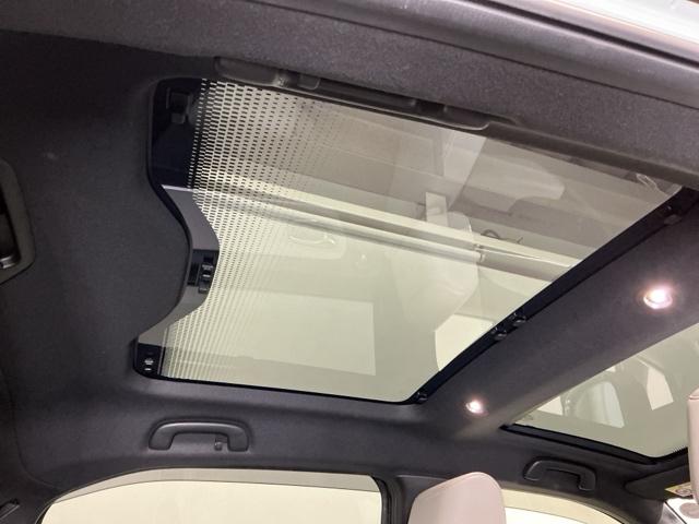 ヴェゼル ｅ：ＨＥＶＰＬａＹ　ナビ　Ｒカメラ　ブルートゥース　フルセグ　衝突被害軽減ブレーキ　カーテンエアバッグ　盗難防止装置　アイドルストップ　Ｐセンサー　ＡＢＳ　ＥＳＣ　フルオートエアコン　シートヒータ　エアバッグ　Ａライト（33枚目）