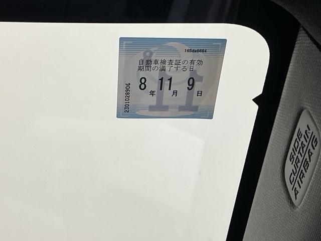 ヴェゼル ｅ：ＨＥＶＰＬａＹ　ナビ　Ｒカメラ　ブルートゥース　フルセグ　衝突被害軽減ブレーキ　カーテンエアバッグ　盗難防止装置　アイドルストップ　Ｐセンサー　ＡＢＳ　ＥＳＣ　フルオートエアコン　シートヒータ　エアバッグ　Ａライト（39枚目）