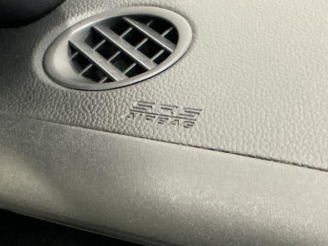 ヴェゼル ｅ：ＨＥＶＰＬａＹ　ナビ　Ｒカメラ　ブルートゥース　フルセグ　衝突被害軽減ブレーキ　カーテンエアバッグ　盗難防止装置　アイドルストップ　Ｐセンサー　ＡＢＳ　ＥＳＣ　フルオートエアコン　シートヒータ　エアバッグ　Ａライト（59枚目）