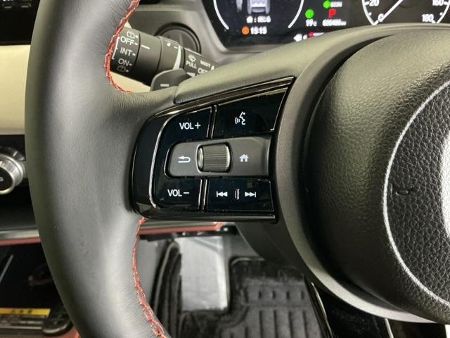 ヴェゼル ｅ：ＨＥＶＰＬａＹ　ナビ　Ｒカメラ　ブルートゥース　フルセグ　衝突被害軽減ブレーキ　カーテンエアバッグ　盗難防止装置　アイドルストップ　Ｐセンサー　ＡＢＳ　ＥＳＣ　フルオートエアコン　シートヒータ　エアバッグ　Ａライト（61枚目）