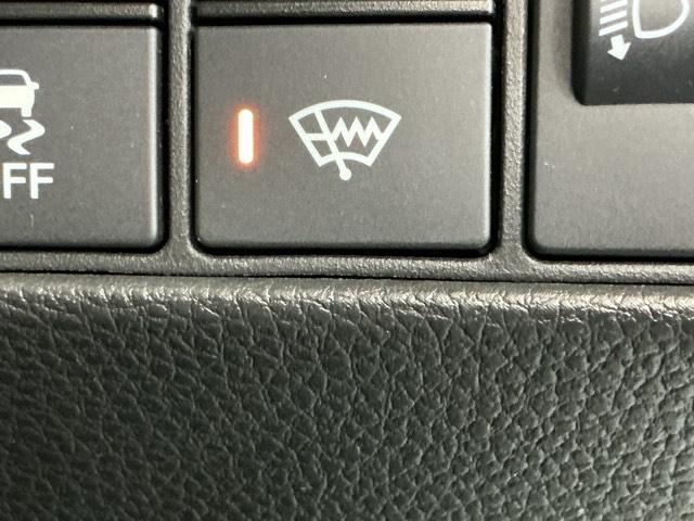 ヴェゼル ｅ：ＨＥＶＰＬａＹ　ナビ　Ｒカメラ　ブルートゥース　フルセグ　衝突被害軽減ブレーキ　カーテンエアバッグ　盗難防止装置　アイドルストップ　Ｐセンサー　ＡＢＳ　ＥＳＣ　フルオートエアコン　シートヒータ　エアバッグ　Ａライト（67枚目）