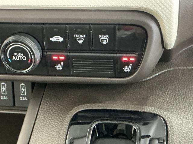 Ｎ－ＢＯＸ Ｌ　Ｒカメラ　ディスプレイオーディオ　ＴＶ　衝突回避支援ブレーキ　Ｉ－ＳＴＯＰ　クリソナ　ＰＷ　パワステ　Ｓヒーター　スマ－トキ－　Ｂカメ　横滑り防止　整備記録簿　ＬＥＤライト　エアコン付き　Ｗエアバック（13枚目）