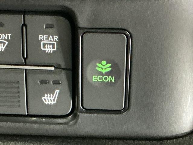 N-BOXカスタム ターボ ナビ Rカメラ ブルートゥース フルセグ イモビライザー 衝突被害軽減 ベンチシート キーフリー Pセンサー ESC パワステ 両席エアバック サイドエアバッグ ターボ車 USB接続 Aライト Bカメ(27枚目)