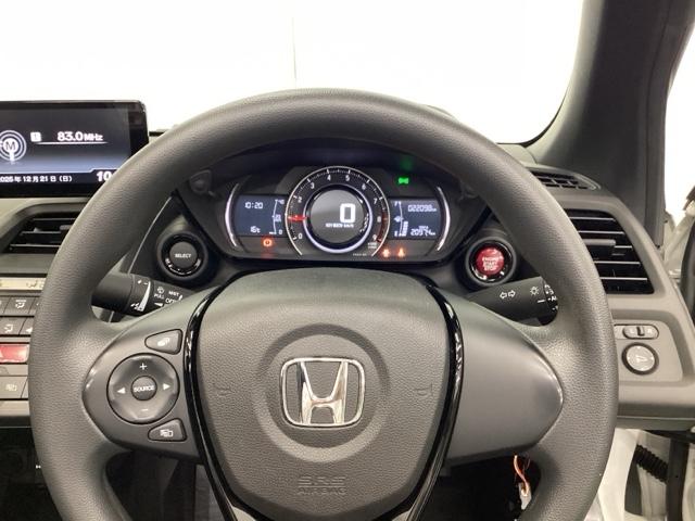 ���F���ɗD�ꂽ�f�W�^�����[�^�[�B�X�|�[�c���[�h���͐ԐF�ɓ_�����܂��B