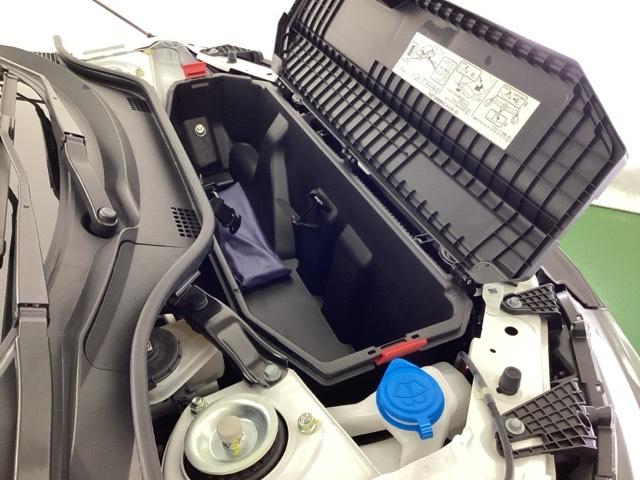 �{���l�b�g�t�[�h���J����ƁA���[�t�̎��[�X�y�[�X������܂��B