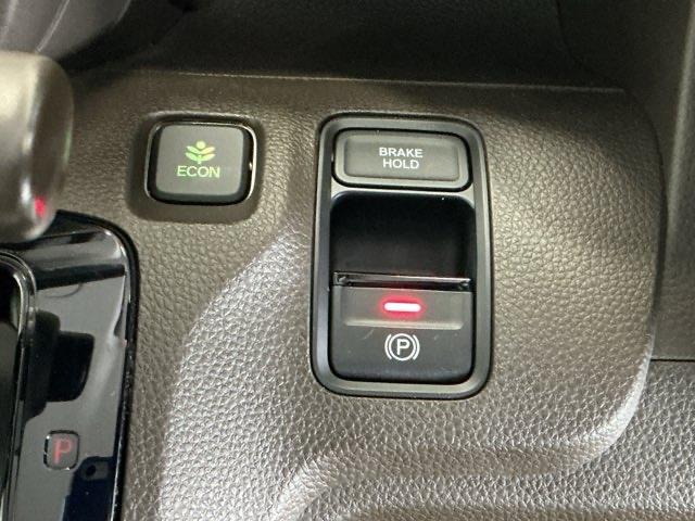 Ｎ－ＷＧＮ Ｌホンダセンシング　ドラレコ　ナビ　Ｒカメラ　ブルートゥース　ＥＴＣ装備　Ｂモニタ　誤発進抑制　オートライト　横滑り防止機能　ＵＳＢポート　パーキングセンサー　セキュリティアラーム　キーフリー　スマートキー　記録簿（18枚目）