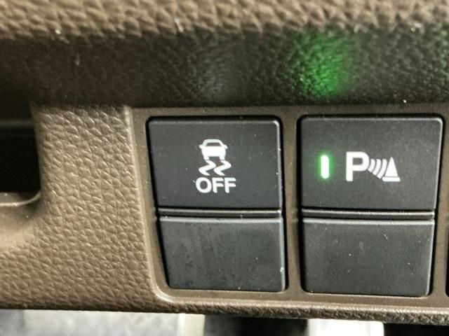 Ｎ－ＷＧＮ Ｌホンダセンシング　ドラレコ　ナビ　Ｒカメラ　ブルートゥース　ＥＴＣ装備　Ｂモニタ　誤発進抑制　オートライト　横滑り防止機能　ＵＳＢポート　パーキングセンサー　セキュリティアラーム　キーフリー　スマートキー　記録簿（29枚目）