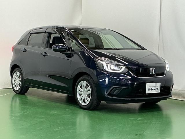 フィット ｅ：ＨＥＶホーム　ドラレコ　ナビ　Ｒカメラ　ブルートゥース　前後誤発進抑制機能　クリソナ　助手席エアバッグ　運転席エアバッグ　アイドリングストップ　ＬＥＤライト　ＵＳＢ接続　バックカメラ　ＡＢＳ　サイドエアバッグ（7枚目）